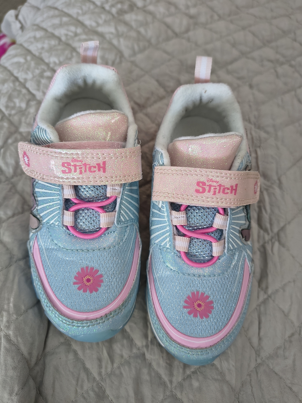 Girls' Stitch Light Up Athletic Shoes